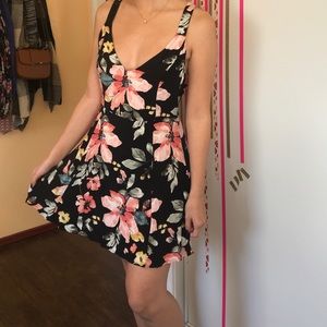 Floral Criss Cross Dress
